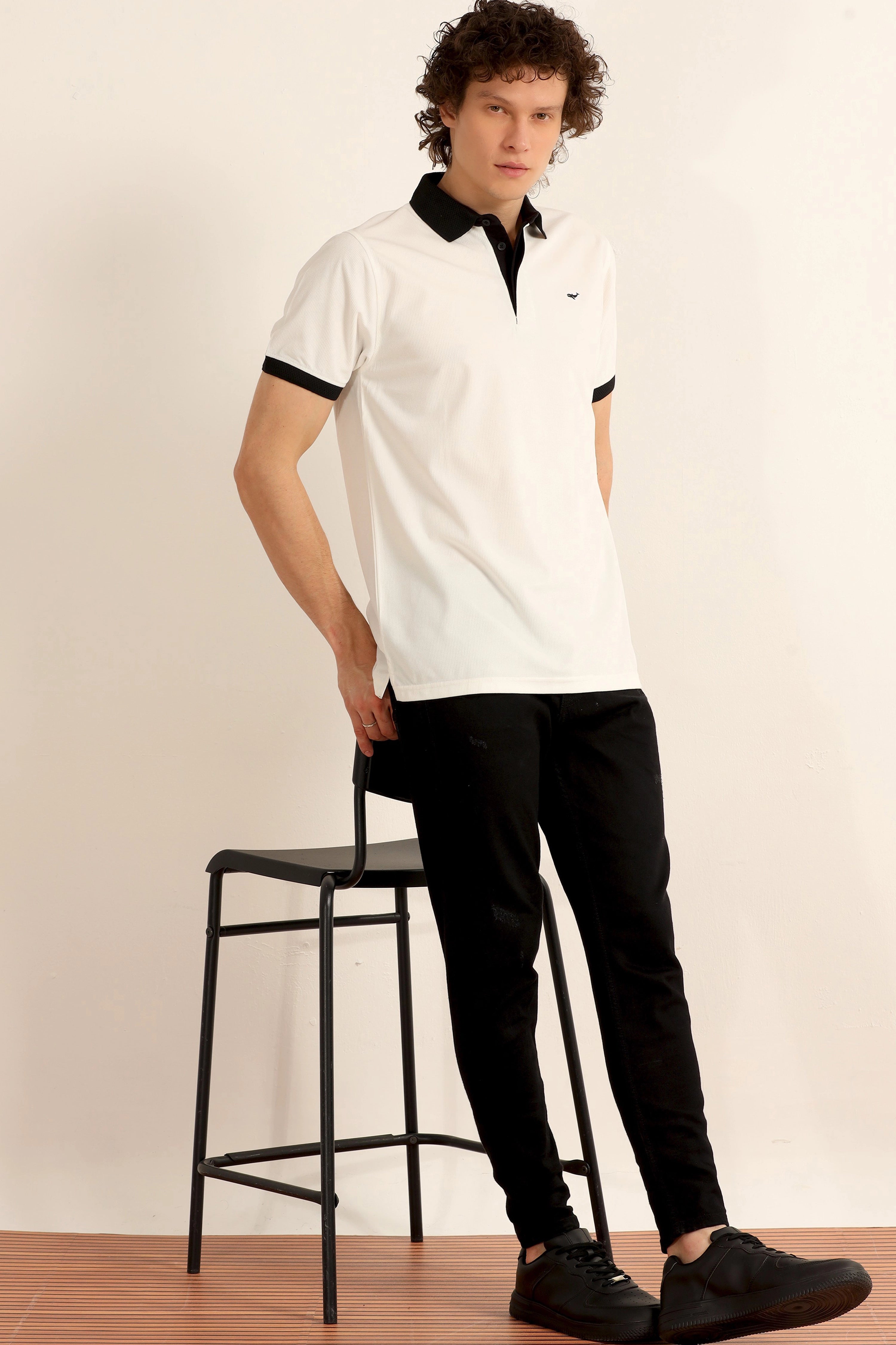Chalky White Contrast Collar Polo T-shirt
