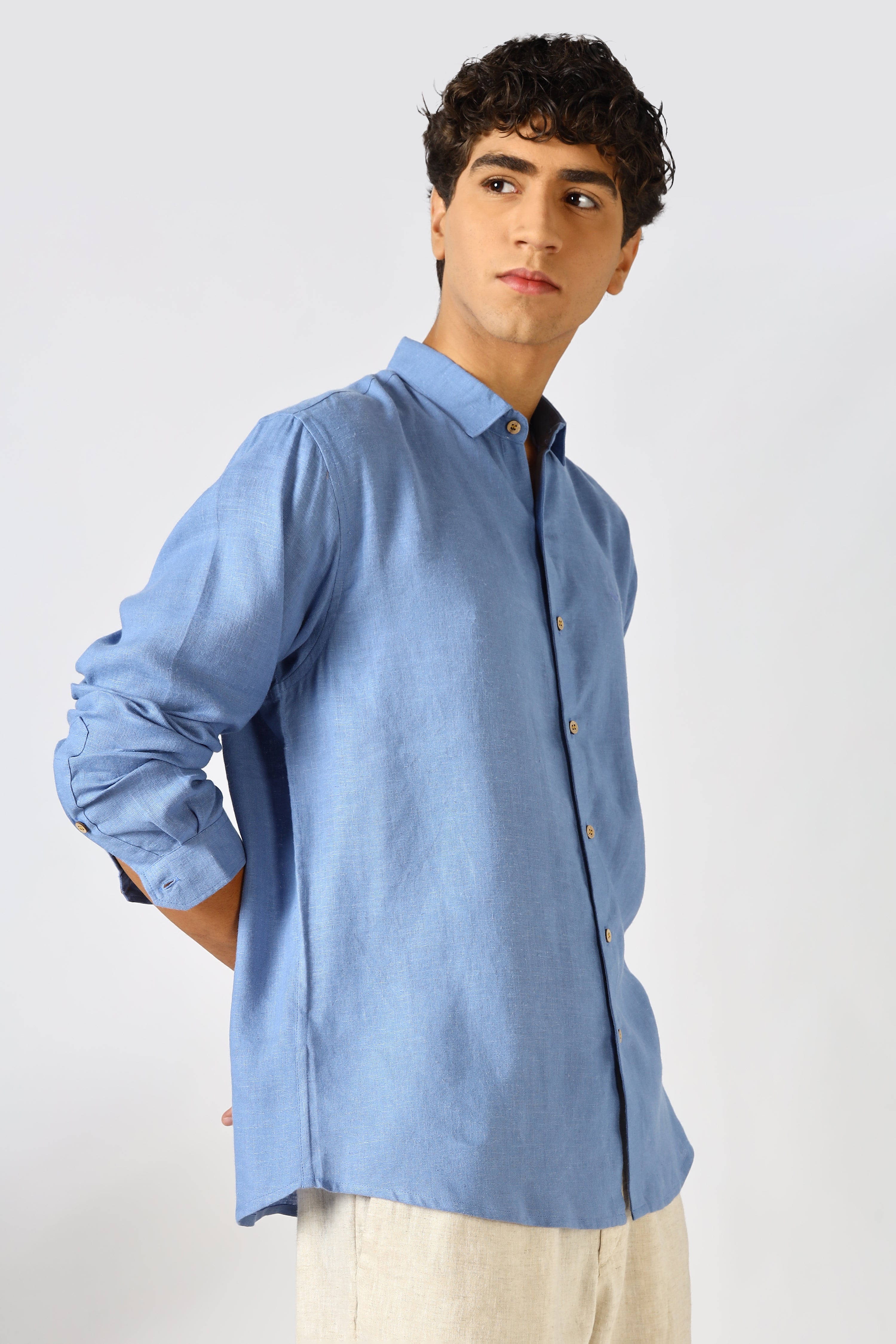 Light Blue 100% Linen 44 Lea Shirt