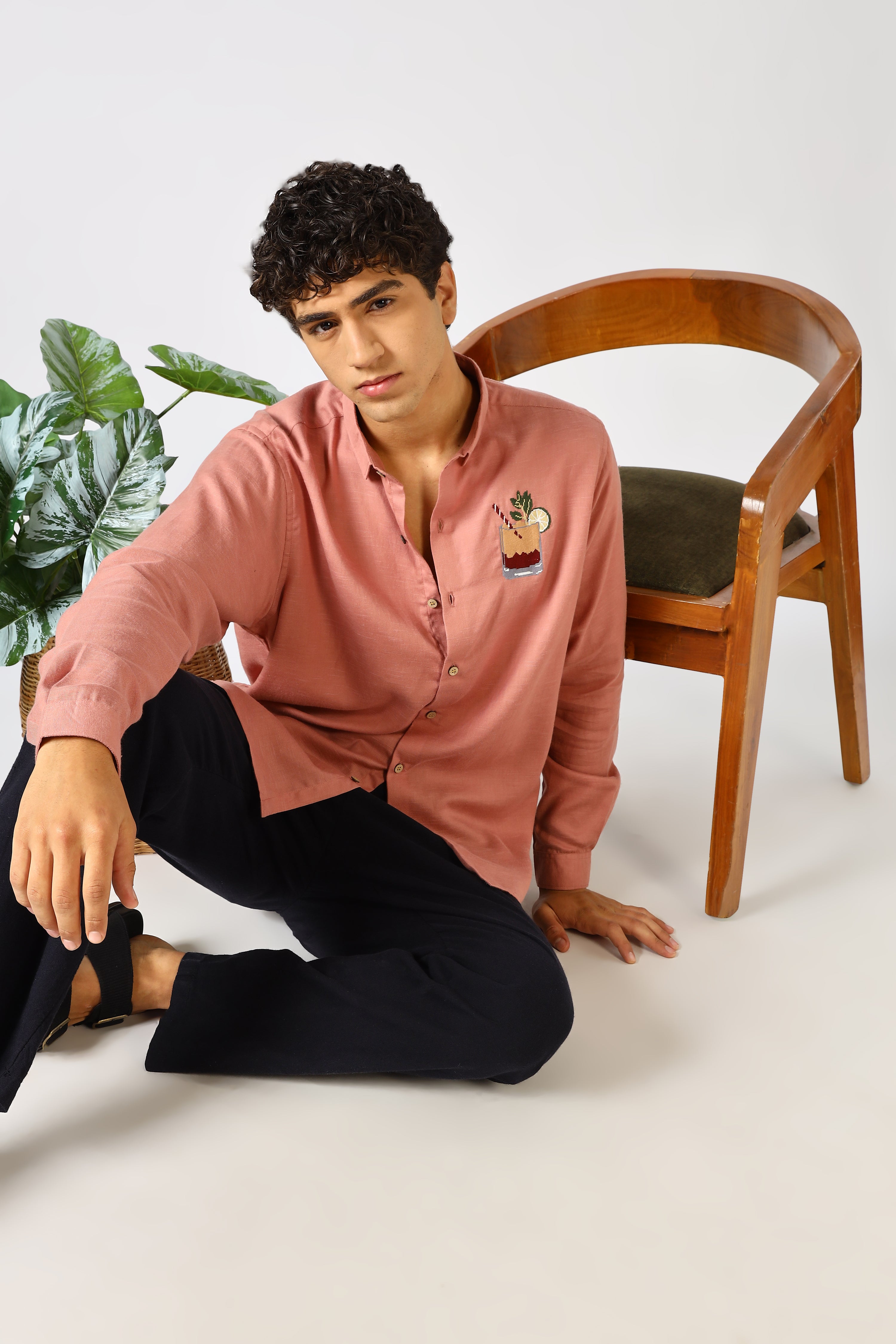 Sundowner Spritz Cotton Regular Fit Dusty Pink Embroidered Shirt