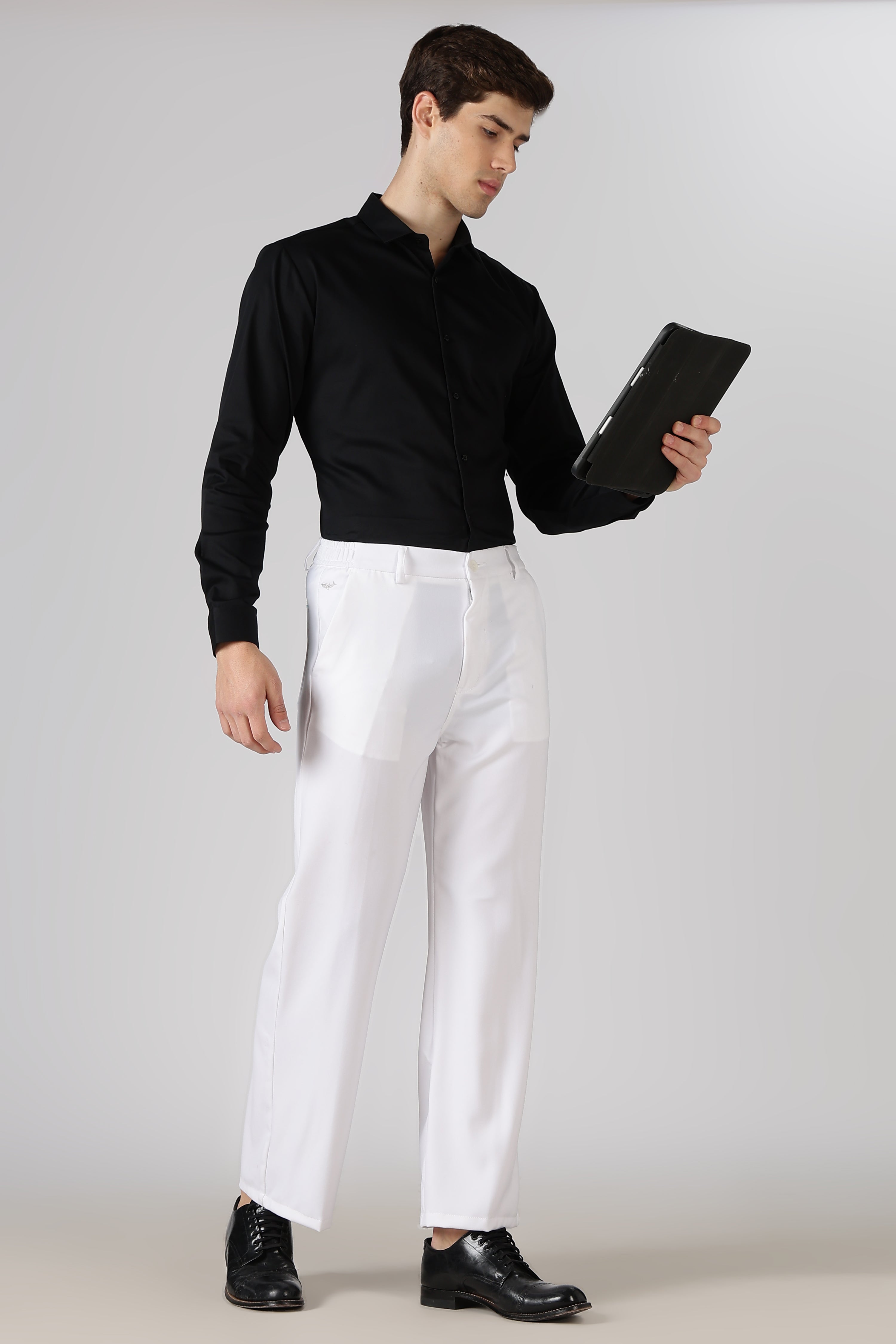 Classic Parallel Fit White Pant
