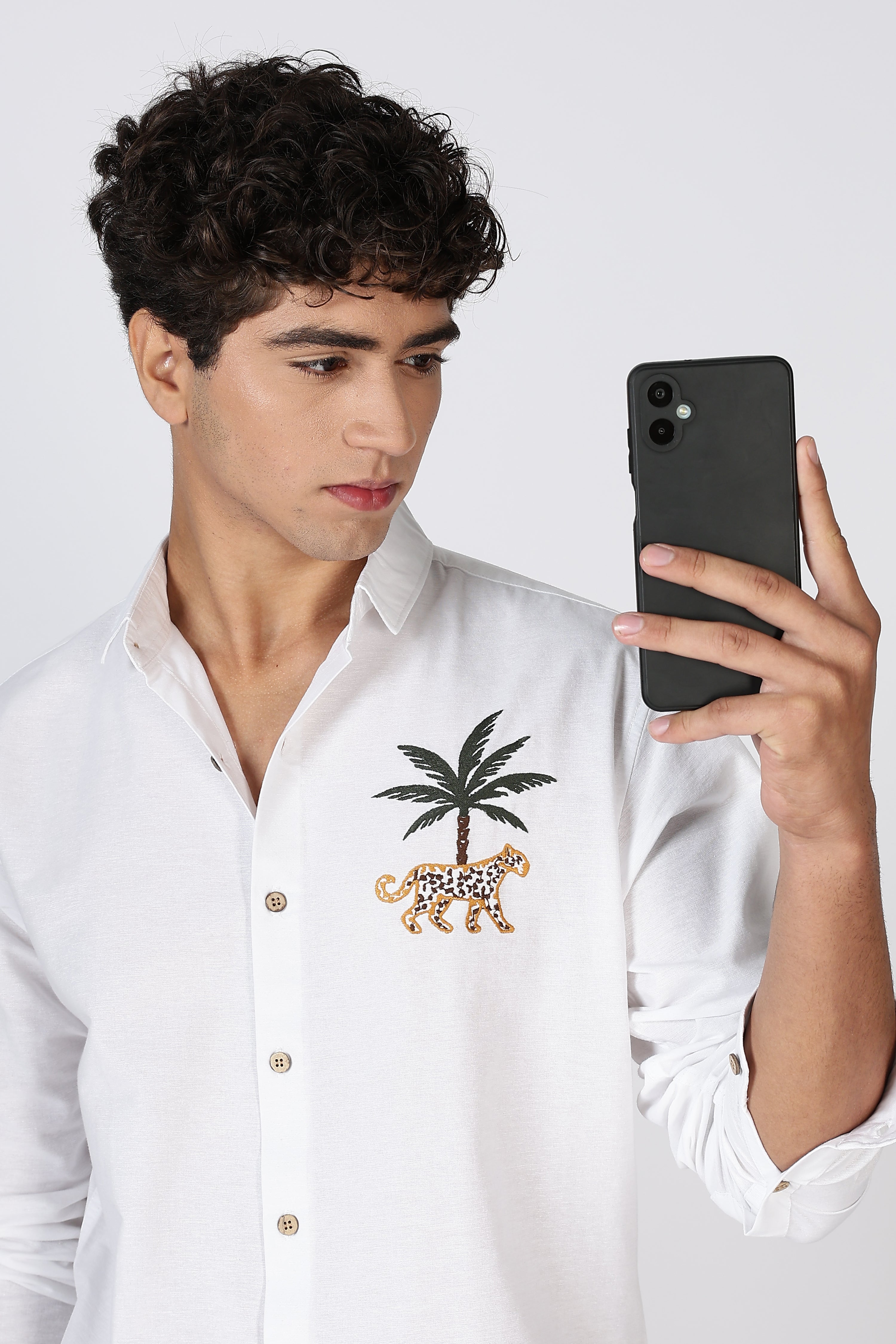 Mountains Vs Beaches 100% Cotton Regular Fit White Embroidery Shirt