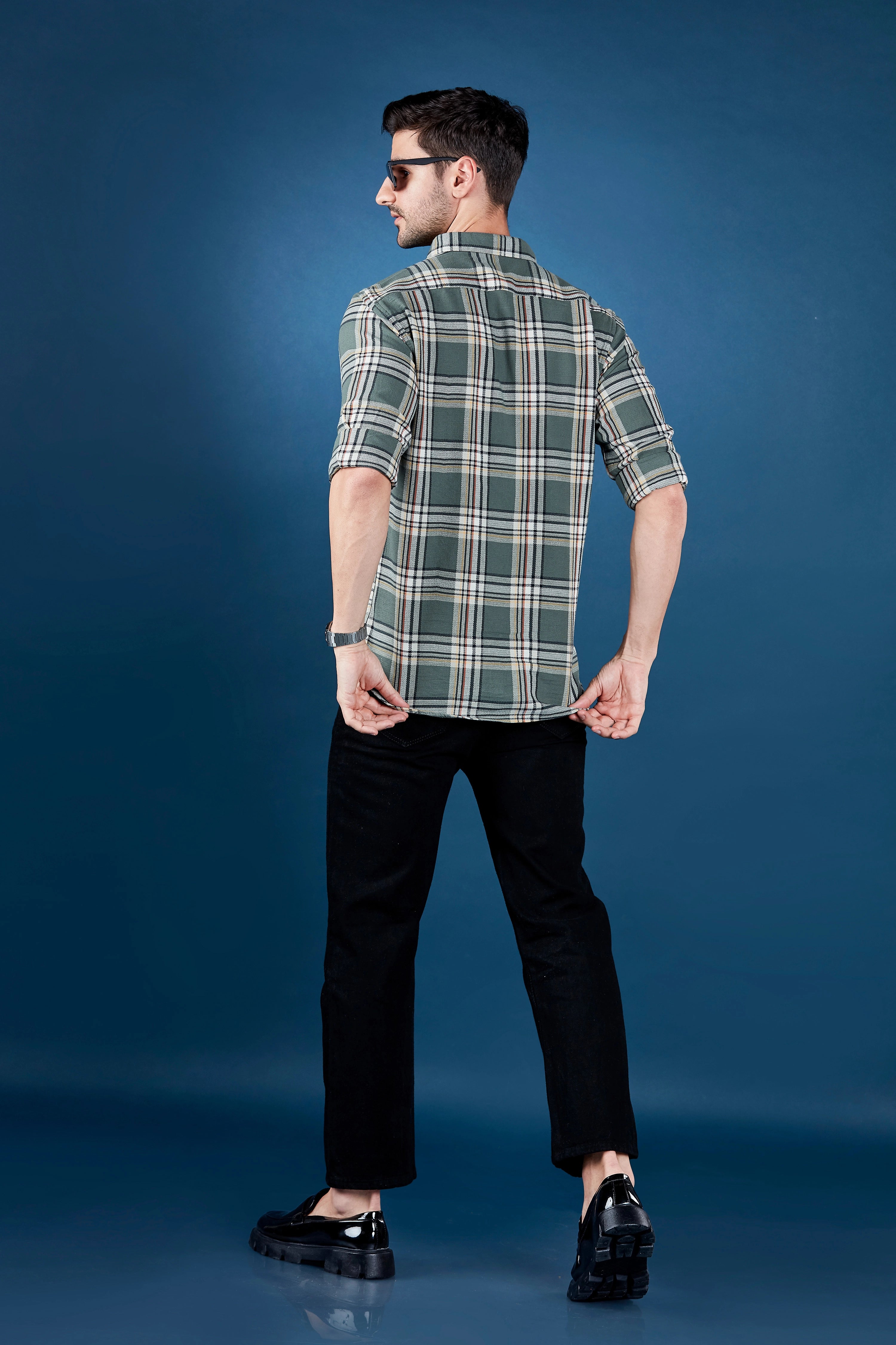 Friday Grey Cotton Casual Checkered Shirt