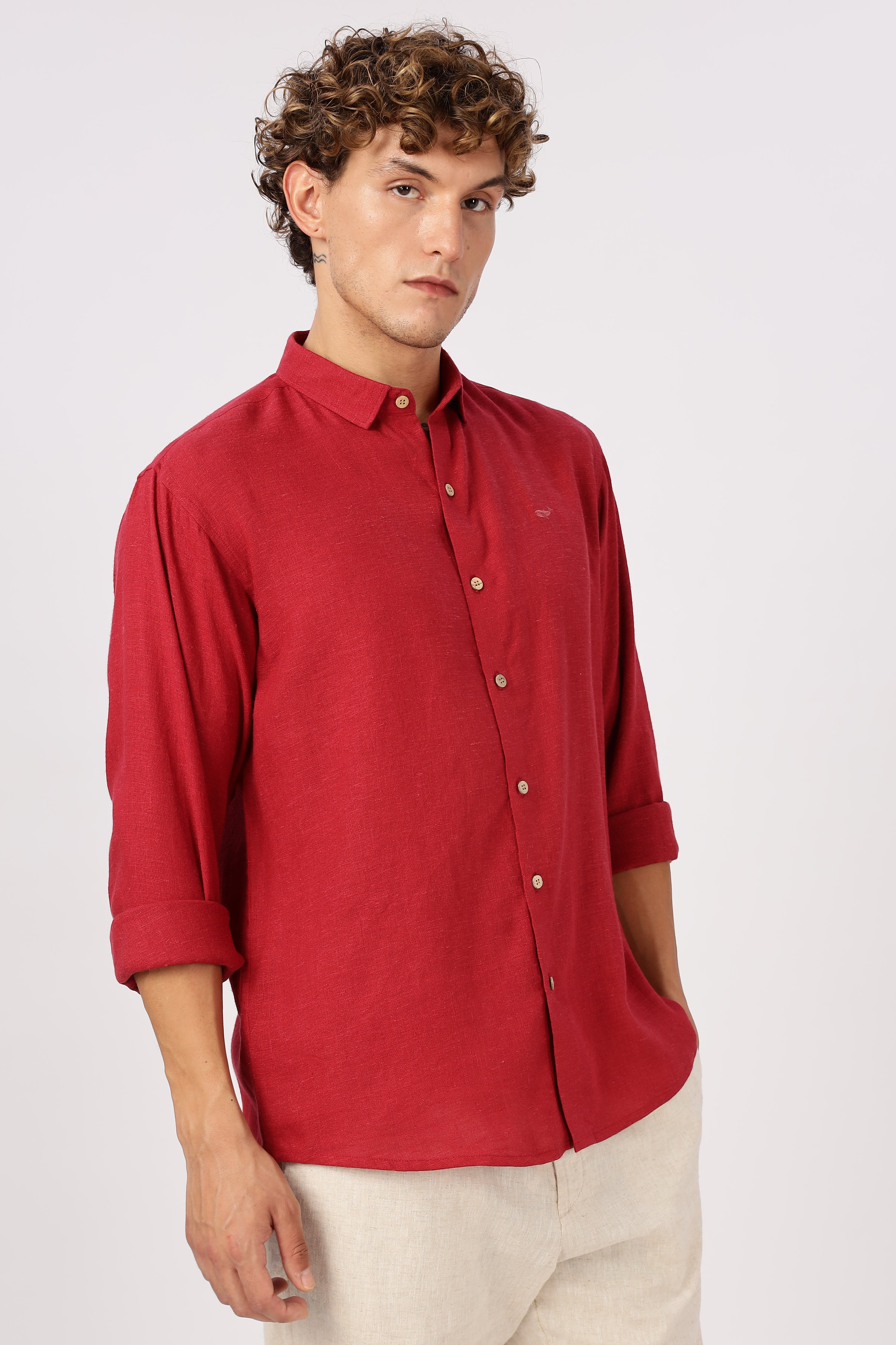 Red 100% Linen 44 Lea Shirt