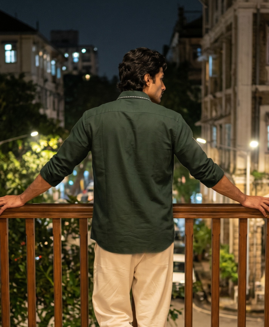 Evergreen Cotton– Spread Collar And Bouble Pocket Shirt
