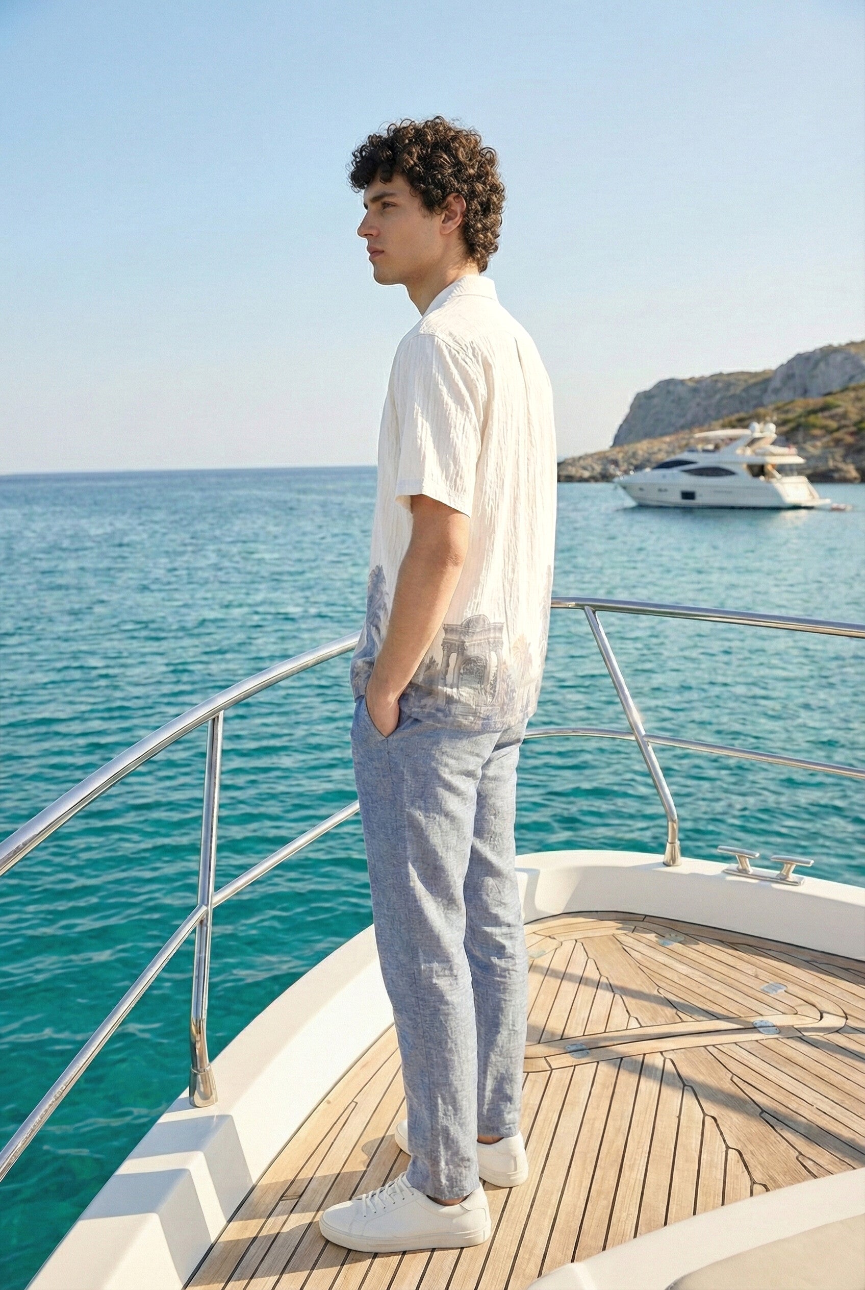 Ivory Crinkled Resort nylon-viscos Box Fit White Printed Shirt