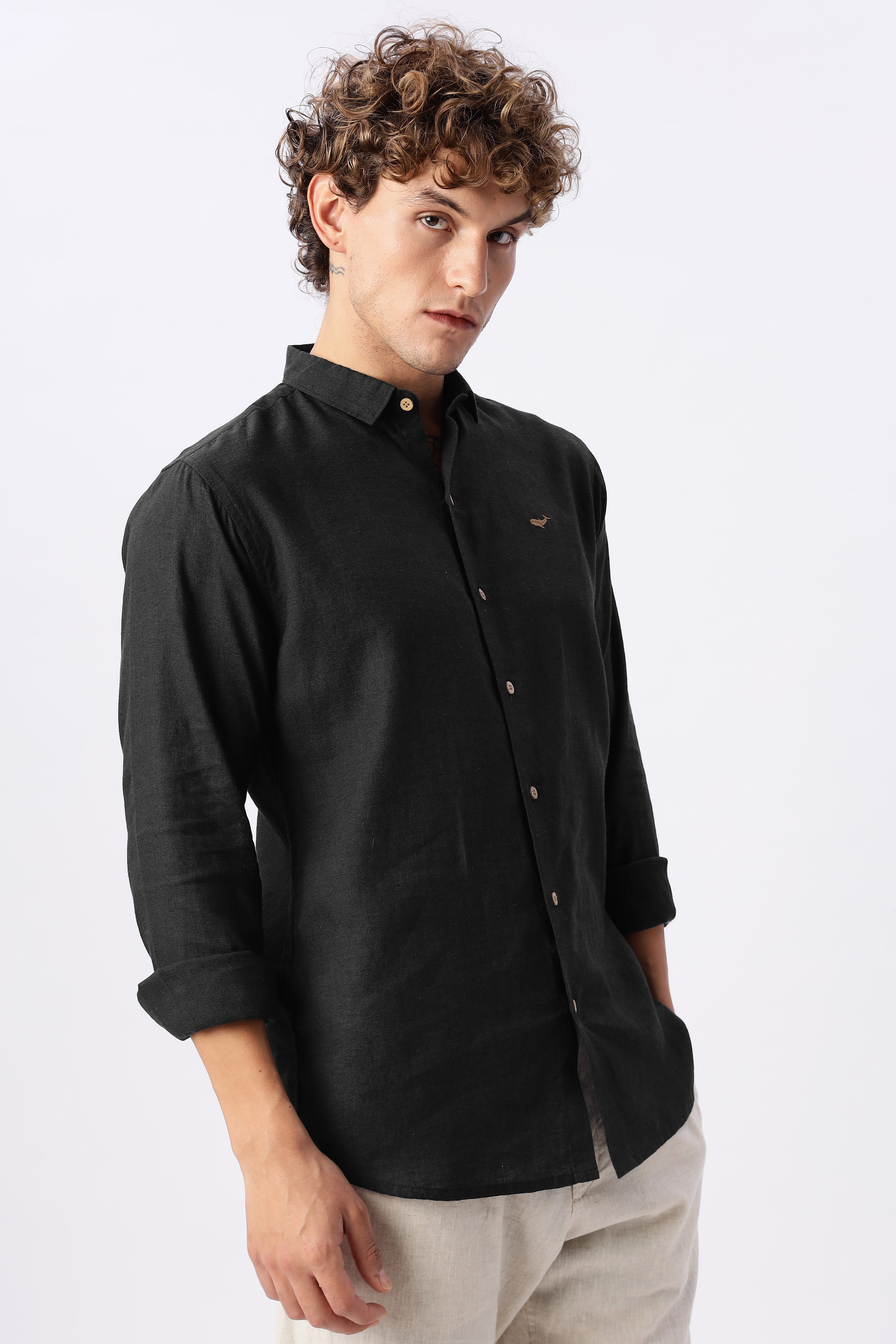 Black 100% Linen 44 Lea Shirt