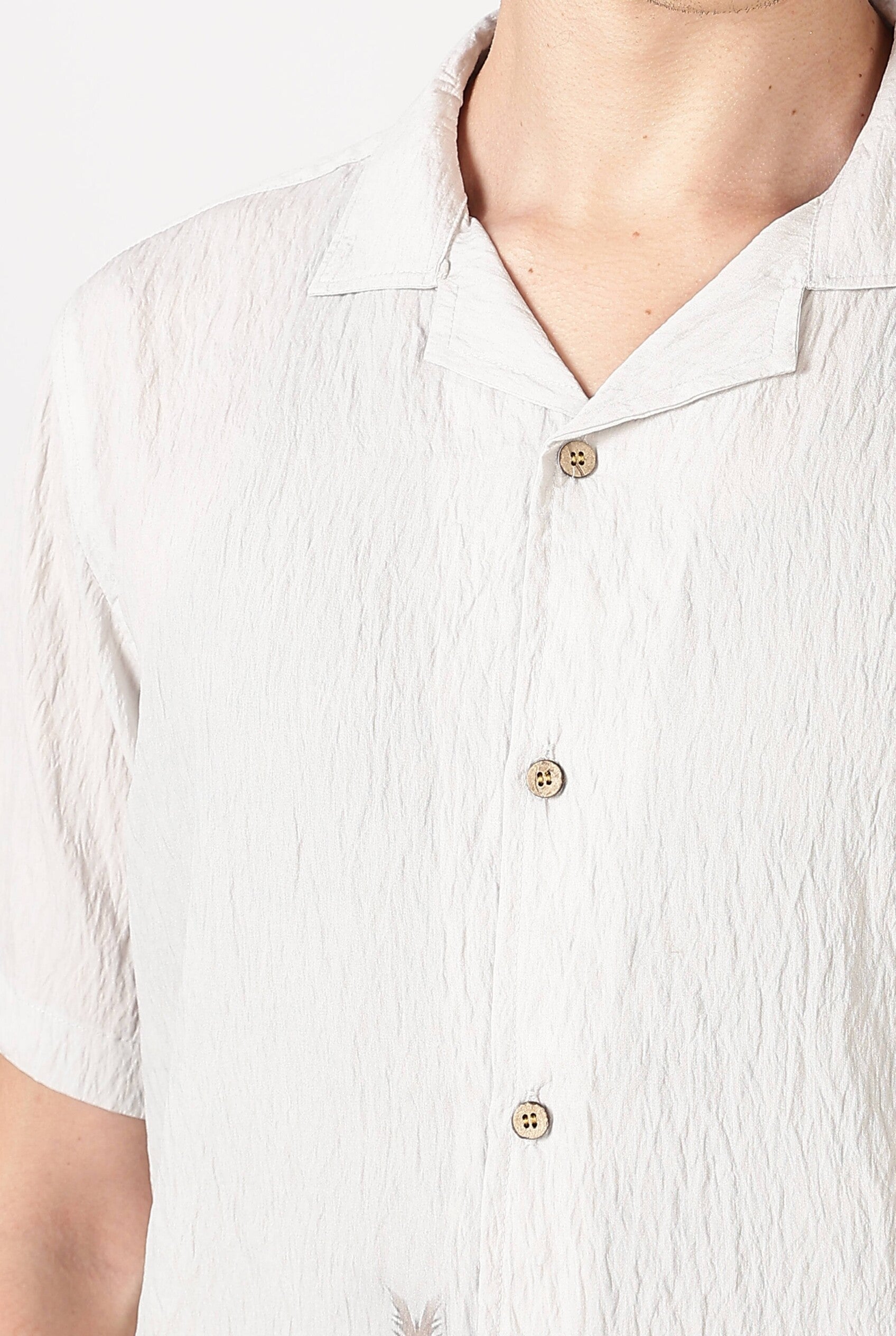 Ivory Crinkled Resort nylon-viscos Box Fit White Printed Shirt