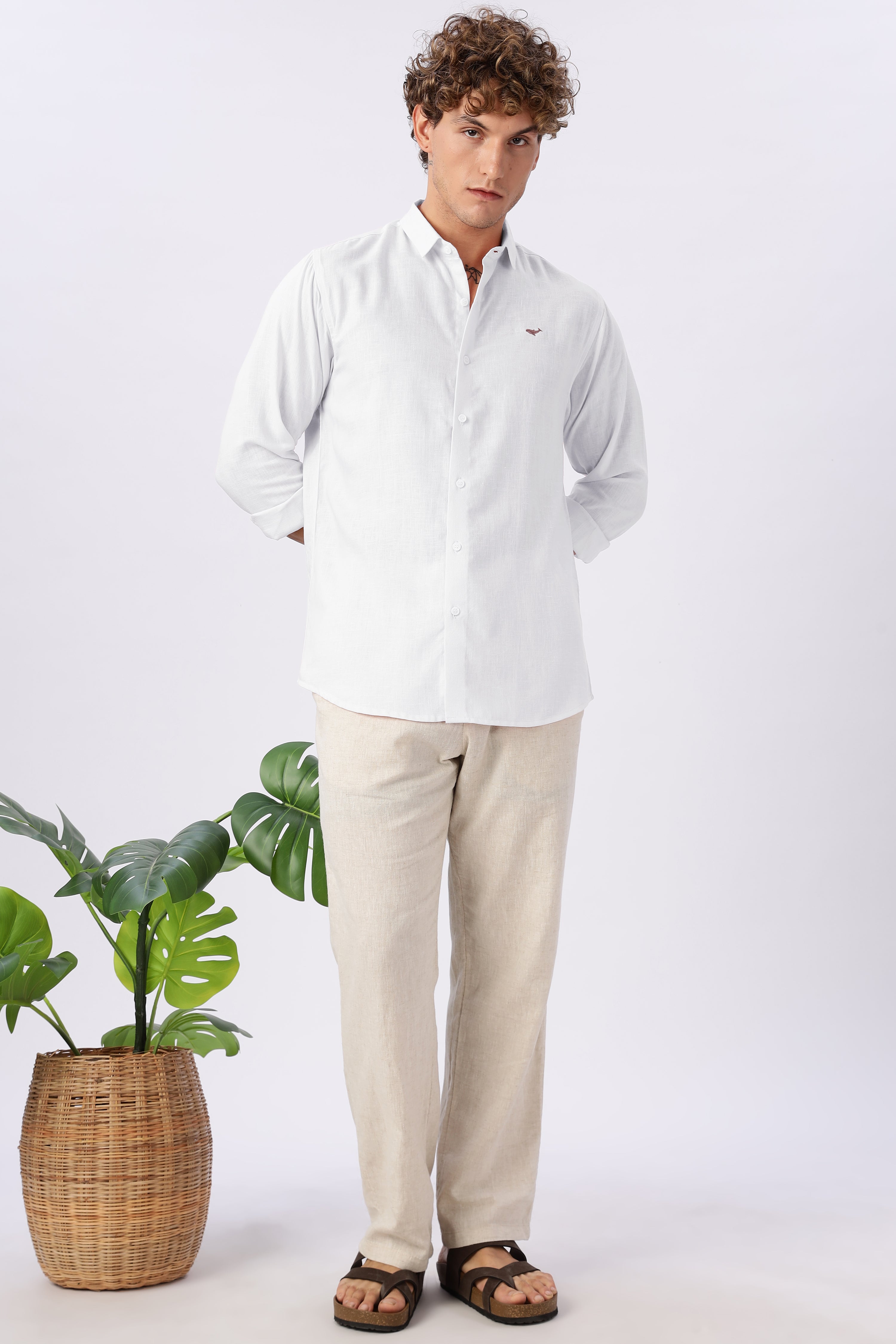 Classic White 100% Linen 44 Lea Shirt