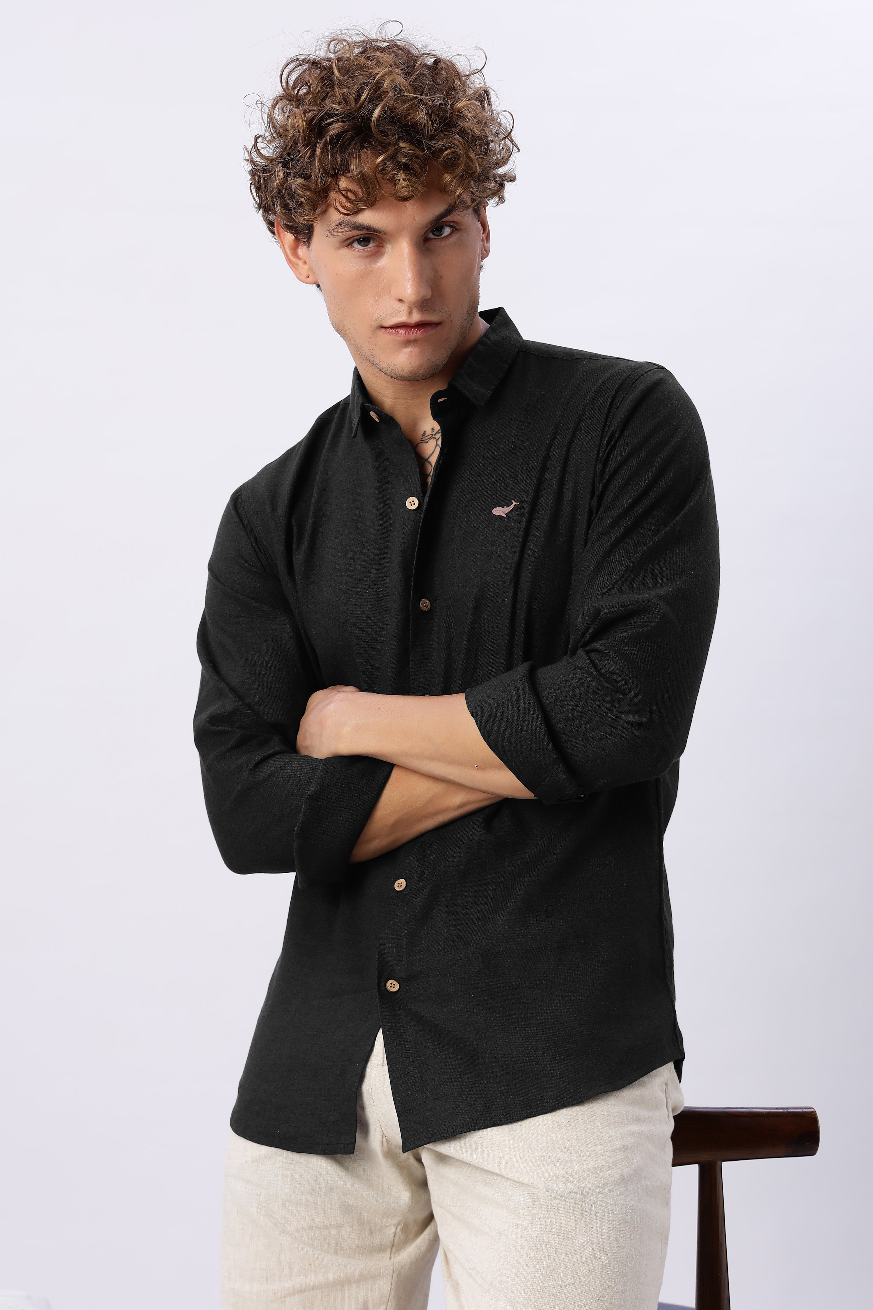 Black 100% Linen 44 Lea Shirt