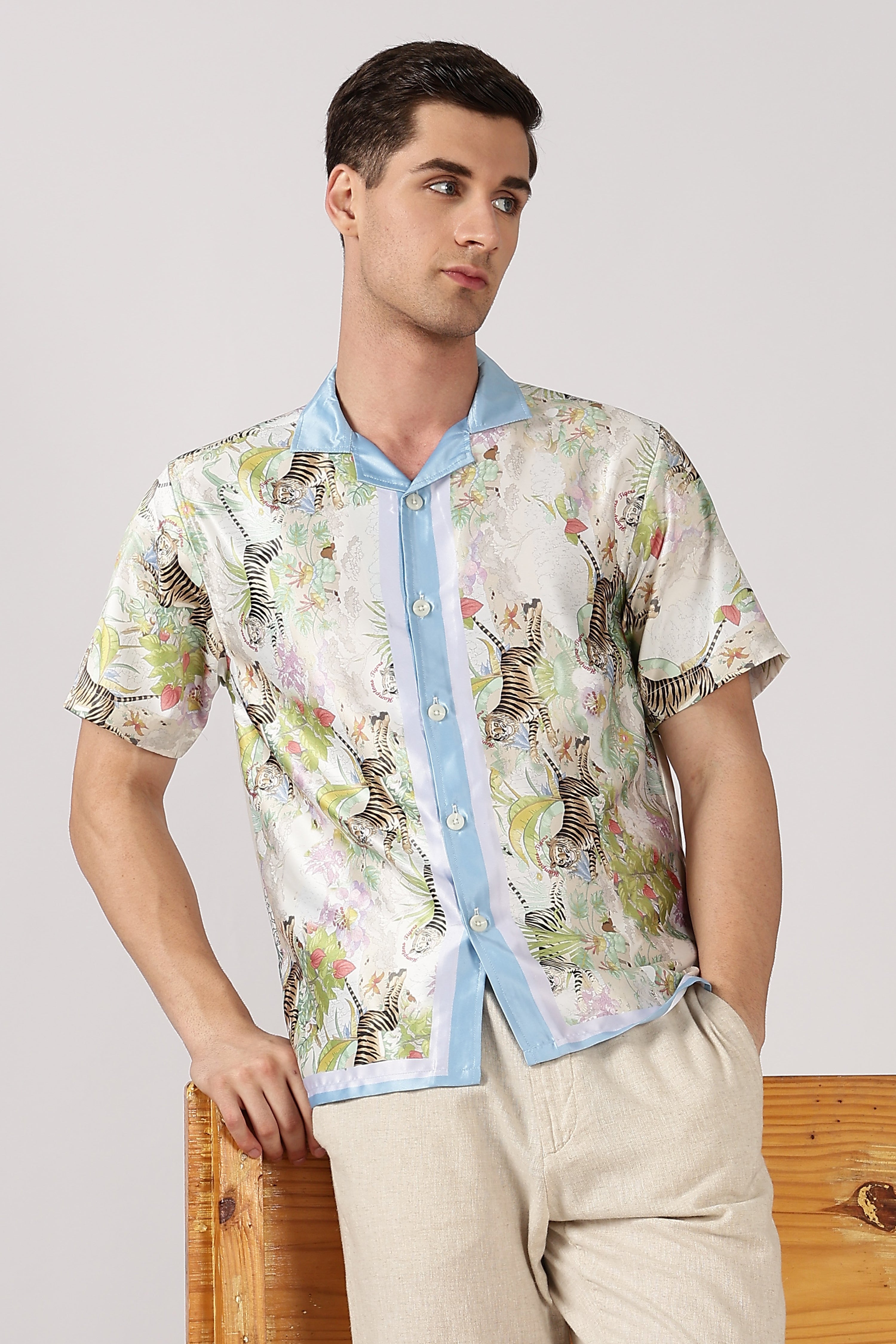 Hamptons Tigers Satin Box Fit Cream Printed Shirt