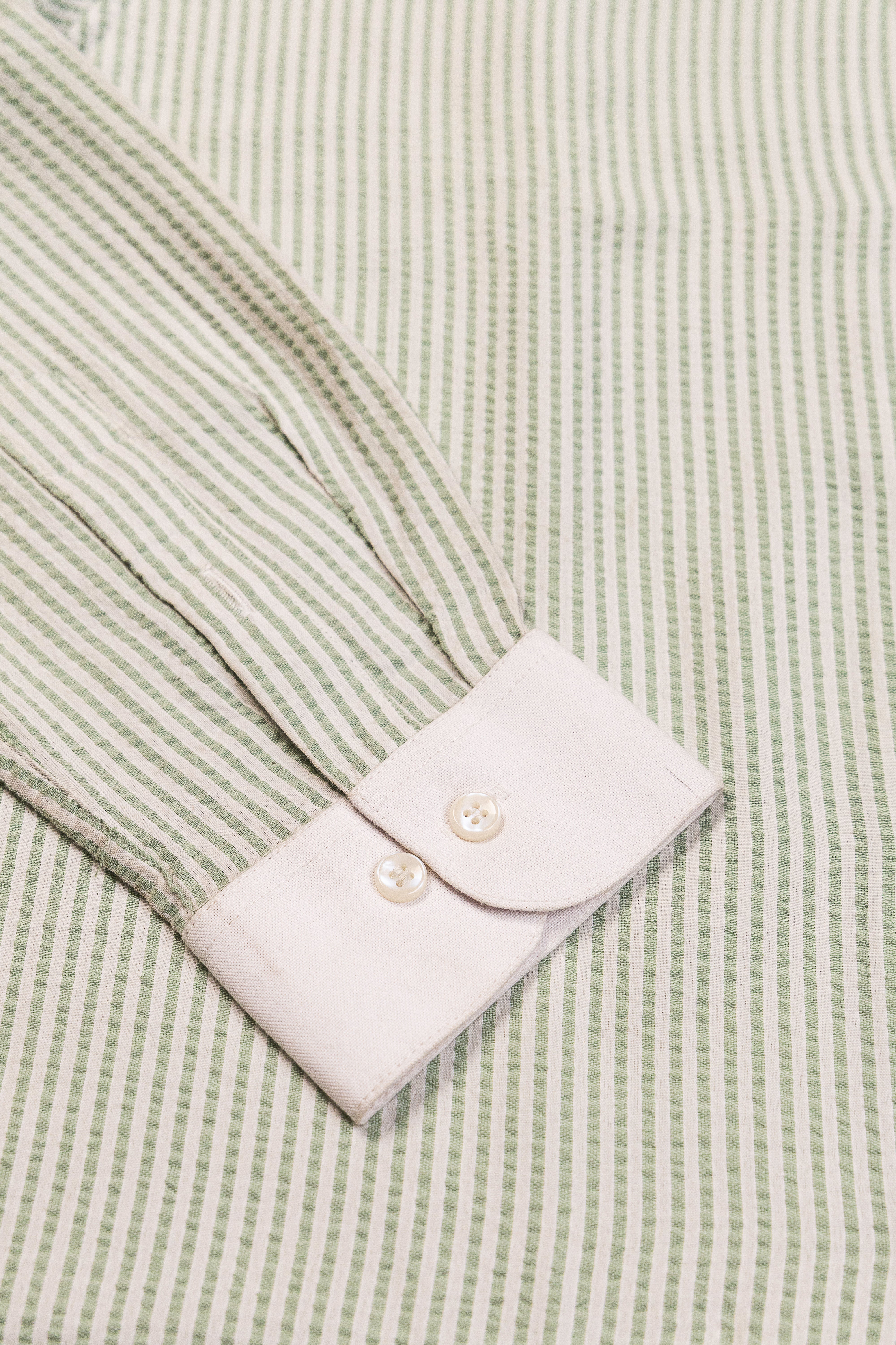 Breeze Stripe Seersucker- 80s Wide Collar Shirt